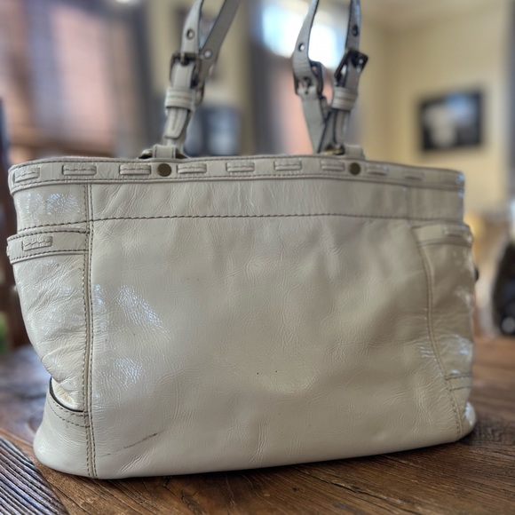 🌸Coach Patent Leather Satchel Shoulder Bag Cream A0873-11500🌸 - Picture 9 of 12